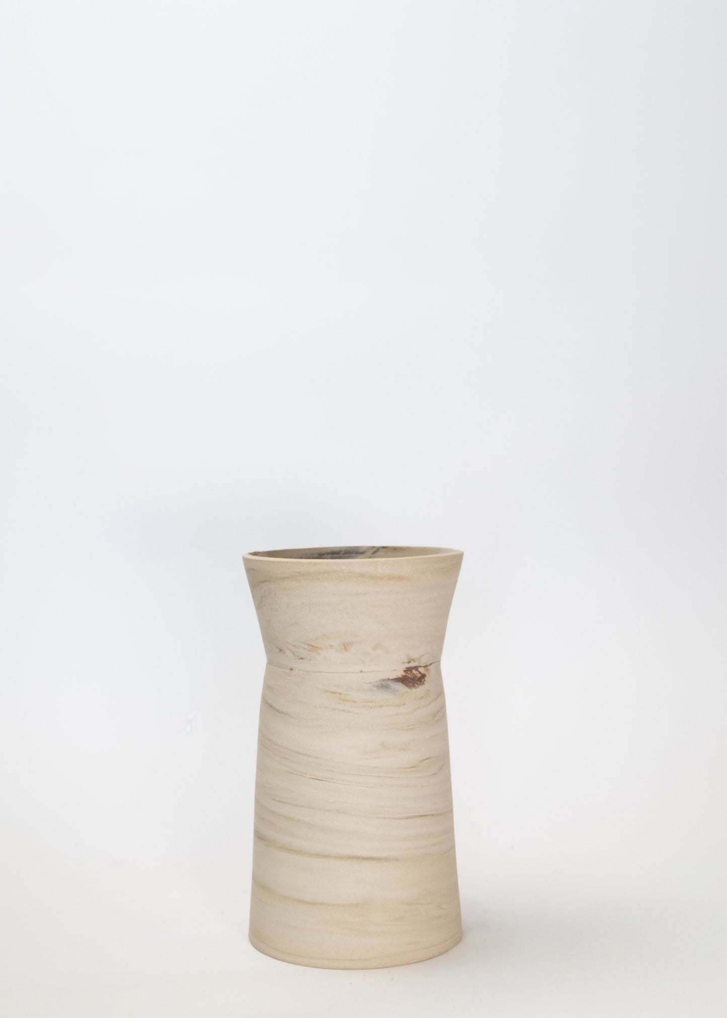 V2 Vase M